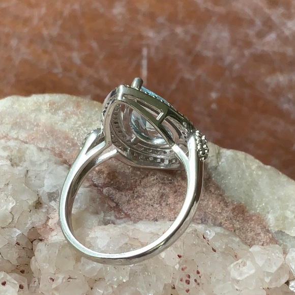 SKY BLUE TOPAZ & CUBIC ZIRCONIA 925 STERLING SILVER RING, SIZE 6.5 - Picture 4 of 8